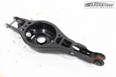 Toyota Camry 2018-2025 tracción delantera suspensión trasera izquierda brazo de control inferior OEM Foto 1 de 4