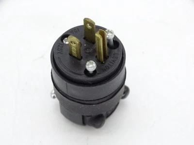 LEVITON 5C377 PLUG - Image 1 of 3