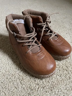 Nuevas botas Oshkosh para niños talla 13 cordones marrón tostado Foto 1 de 4