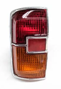 MAZDA 808 WAGON REAR BRAKE TAIL LIGHT INDICATOR UNIT LEFT HAND NEW OLD STOCK - Bild 1 von 2