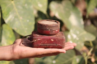 Lámpara de luz de cabeza de bicicleta vintage marca Sardar a batería hecha en India Foto 1 de 4