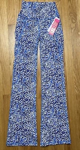 NWT! Lilly Pulitzer Luxletic Pants Carpe Vita Flare Leggings Twisted Up Size XS - Picture 1 of 11