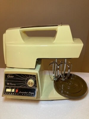 Mezclador de centro de cocina Oster Regency de colección con batidores de tazón ganchos de masa FUNCIONA video Foto 1 de 4