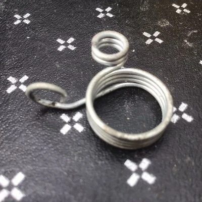 Dellorto FZD Carburettor Tube Spring Clip Inocenti Austin Morris Mini Minor - Image 1 of 3