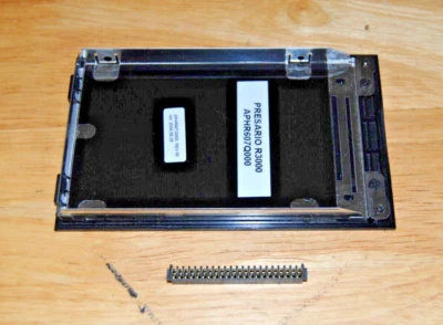 HP Compaq R3000 Hard Drive Caddy Cover w/Connector APHR607Q000 - Image 1 of 4