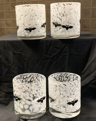 NUEVO SIN CAJA Anthropologie Dupe BATS Icono Jugo/Whisky Vasos Virales JUEGO DE 4 NUEVO SIN CAJA Foto 1 de 4