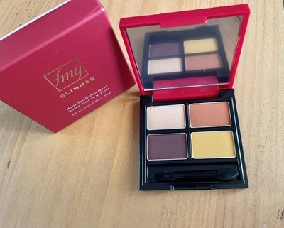 Avon FMG Glimmer Eyeshadow Matte Quad in Icon - NIB - Browns, Nudes - Image 1 of 4