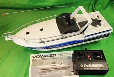 Voyager Twin Prop Remote Radio Control RC Boat Yacht w/ Remote by Shinsei - Image 1 of 4