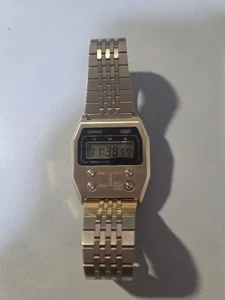 Nuovo Orologio Uomo CASIO A1100G 5DF Serie Premium Quarzo Batteria Oro x Go - Foto 1 di 8