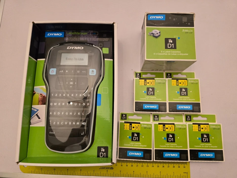 DYMO LABELMANAGER 160 LABEL PRINTER MAKER NEW! + 5x D1 Black on Yellow 9mm 40918 - Image 1 of 4