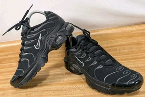 Nike Air Max Plus TN Triple Black Size 7Y 655020-053 - Picture 1 of 19
