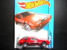 Hot Wheels DeLorean Dmc 1981 Red 1/64