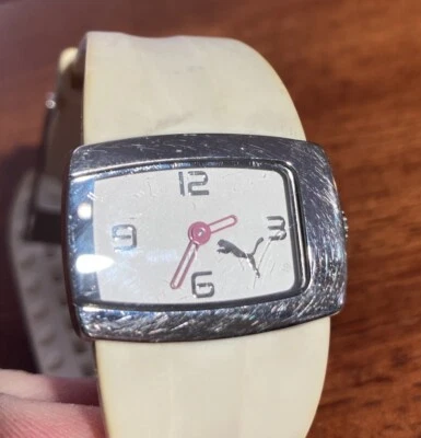 Reloj deportivo vintage Puma 805 para mujer correa de goma con estuche de acero inoxidable funciona Foto 1 de 4