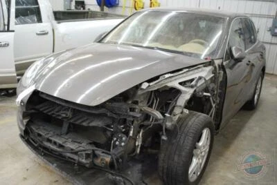 Nudillo de husillo trasero OEM para Porsche Cayenne trasero derecho menos buje Foto 1 de 4