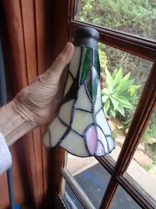 Vintage Tulip Stained Glass Lamp Shade Flowers Leaves - Picture 1 of 9