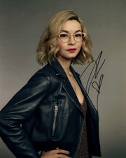 JULIA CHAN signed Autogramm 20x25cm KATY KEENE in Person autograph COA GOTHAM JULIA CHAN signed Autogramm 20x25cm KATY KEENE in Person autograph COA GOTHAM