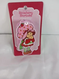 NEW, THE WORLD OF Strawberry Shortcake Hair CLAW Clip - Picture 1 of 2