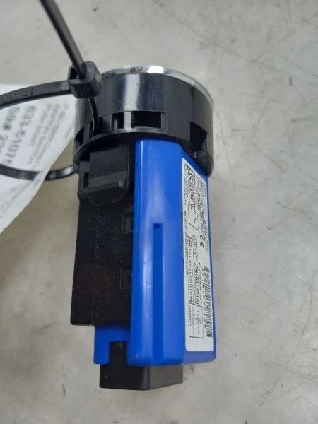 ПЕРЕКЛЮЧАТЕЛЬ ЗАЖИГАНИЯ 10 11 12 LEXUS RX450H КНОПКА ЗАПУСКА - Изображение 1 из 4