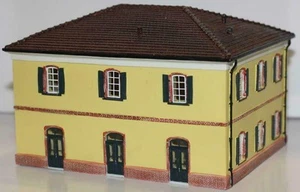 HC8024 Hornby HO Stazione FS completamente montata e verniciata - Imagen 1 de 1