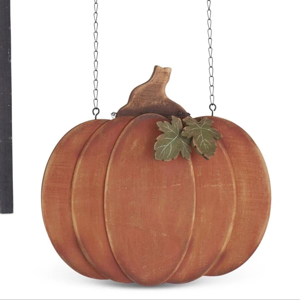 Letrero de repuesto de flecha de calabaza de madera naranja de K&K Interiors Foto 1 de 1