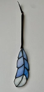 Handcrafted stained glass blue and white feather suncatcher - Picture 1 of 2
