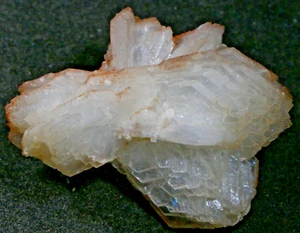 GREAT BOWTIE STILBITE1 3.5 X 2 X 1.5 CM THICK, BAY OF FUNDY, NS, CANADA #7 - Picture 1 of 2