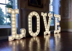 Beautiful 5ft LOVE letters weddings and celebrations For Sale - Picture 1 of 3