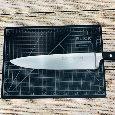 Cuchillo de Chef Winco Acero 10" Acero Alemán Alto Carbono Sin Manchas NSF KFP-100 Foto 1 de 4