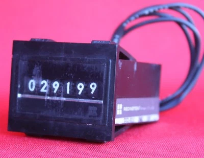 REDINGTON CONTADOR DE EVENTOS ANALÓGICO MODELO SR23-4816, 24 VOLTIOS Foto 1 de 4