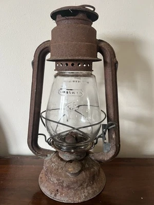 Chalwyn Vintage Far East Hurricane Paraffin Lamp - Image 1 of 4