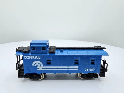Model Power? N Scale 3497 Conrail Caboose Train Car #21109 Model Railroad  - Image 1 of 4