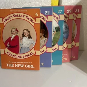 Vintage Sweet Valley Twins Book Lot 5 Books Novel Francine Pascal. 6,22,27,29,31 - Imagen 1 de 8
