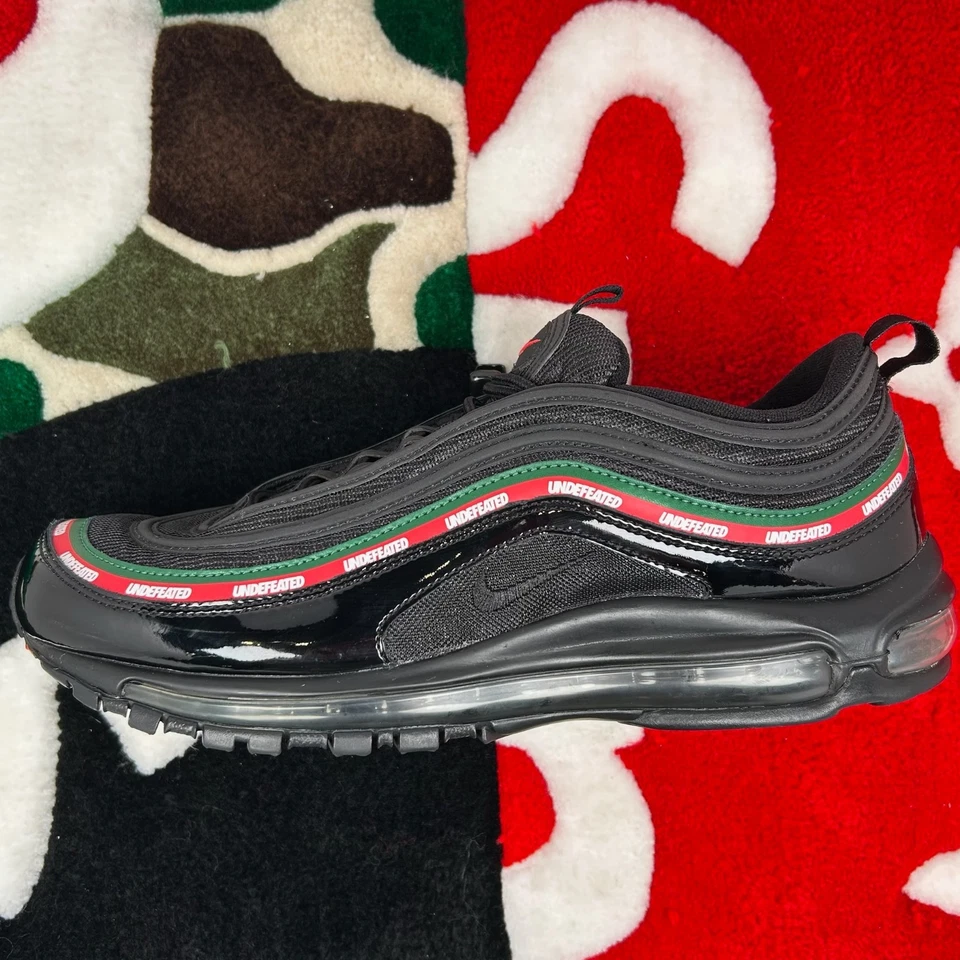 Size 12 - Nike Air Max 97 Undefeated Black *LIGHTLY WORN* - Photo 1/4