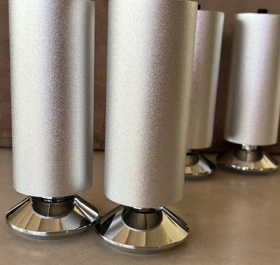 Paquete de 4 gabinetes de garaje Ulti-MATE PRO 6 pulgadas pies ajustables cromados satinados GA-F6C Foto 1 de 2