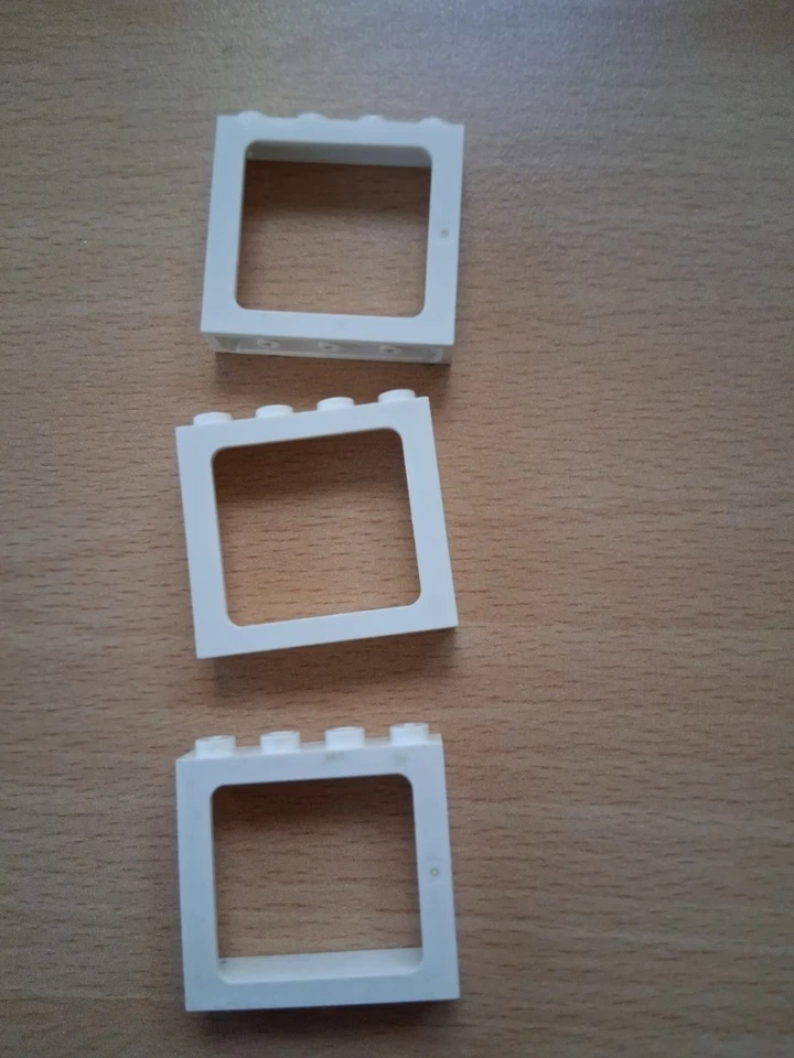 Lego (6556) Window 1x4x3 Train 2 Hollow Studs x 3 - Image 1 of 1