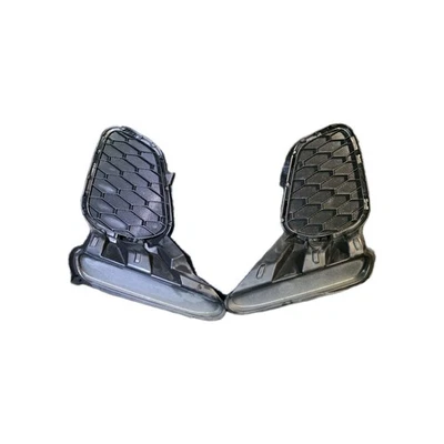 Guarnições de tampa de farol de neblina para para-choque dianteiro Mazda 3 2012-2013 - Imagem 1 de 4