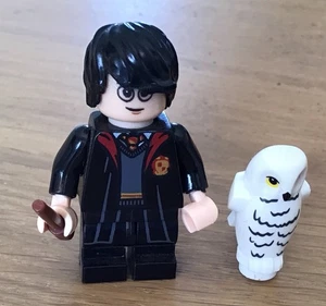 HARRY POTTER Unbranded Minifigures HARRY (black uniform) & HEDWIG - Picture 1 of 2