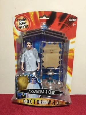 Doctor Who Wave 1 Cassandra & Chip - Image 1 of 2