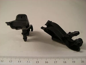 Jeu de 2 gicleurs de lave-vitre AV monojets Citroën DS4 et C4 (B7) - Picture 1 of 1