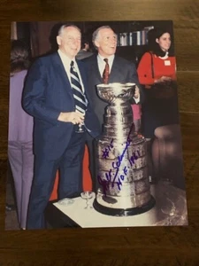 Postura fotográfica autografiada de 8x10 de Boston Bruins Milt Schmidt 2 - Imagen 1 de 1