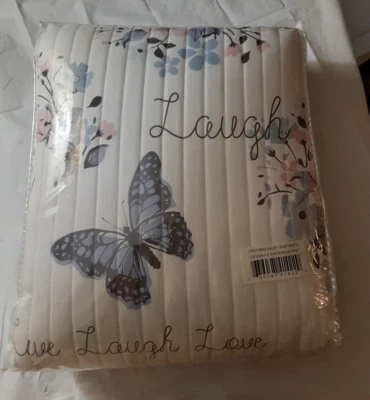 LOVELY WINGS King comforter pillow set LIVE LAUGH LOVE 1x 100x90", 2x 20x26" - Image 1 of 4
