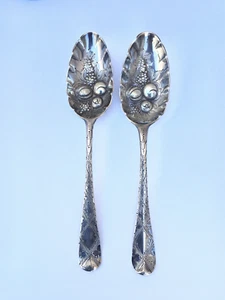 Pair of George III, 1767 London Sterling Berry Spoons with 19th c Original Box - Picture 1 of 21