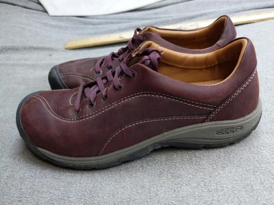 Zapatos Keen para mujer talla 9,5 cuero borgoña Oxford cómodos para caminar con cordones vino Foto 1 de 4