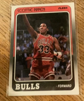 Fleer 1988-89 - Scottie Pippen #20 (RC) Bulls. Tarjeta de error “Pippin” en la parte posterior  Foto 1 de 2