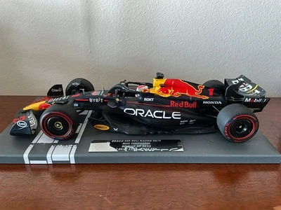 Minichamps 1:18 Red Bull RB19 Max Verstappen 2023 Belgian GP Limited Edition - Immagine 1 di 4