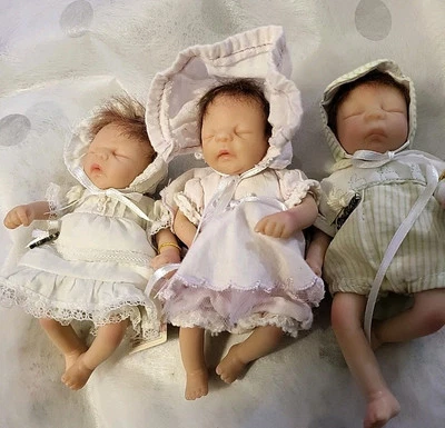 [3] Ashton-Drake 迷你婴儿娃娃 ~ 祝你力量 ~ 和平 ~ 美丽 Sherry Rawn 著 — 第 1/4 张图片