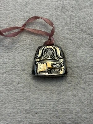 Sonajero bebé vintage de plata de ley grabado.  Phyllis Ann 1947.   Abollado Foto 1 de 4