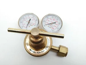Harris 425-125-540 Single Stage Brass Gas Regulator 0-125psi, CGA 540, 1/4"NPT - Picture 1 of 3