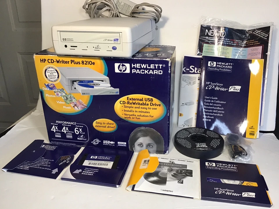 HP CD-Writter Plus 8210e Data,photos,videos,music c4453b  , SG00076S77W - Image 1 of 4