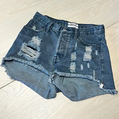 Pantalones cortos de mezclilla Bonita de cintura alta One X One Teaspoon para mujer talla 28 desgastados deshilachados Foto 1 de 4